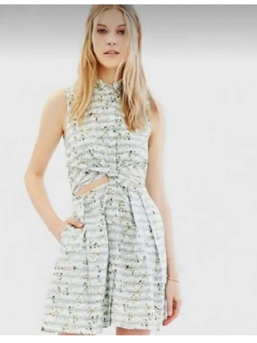 Samantha Pleet Scout Tie Front Cut-Out Floral Bird Dress